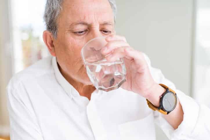 Signs-of-dehydration-in-seniors-what-to-watch-for